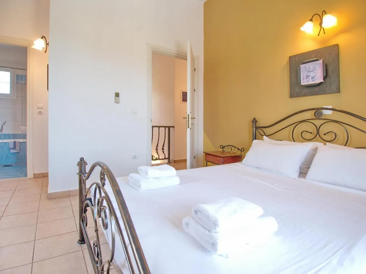 Villa Hera Spartià 0*,